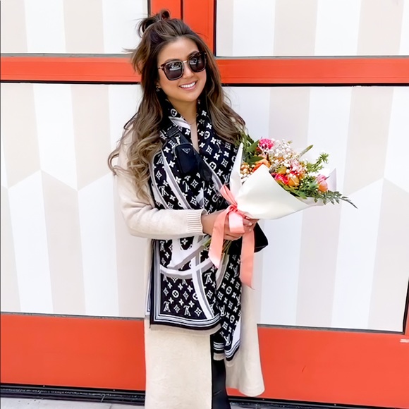 Classy, trendy, and cute! - Picture 1 of 1